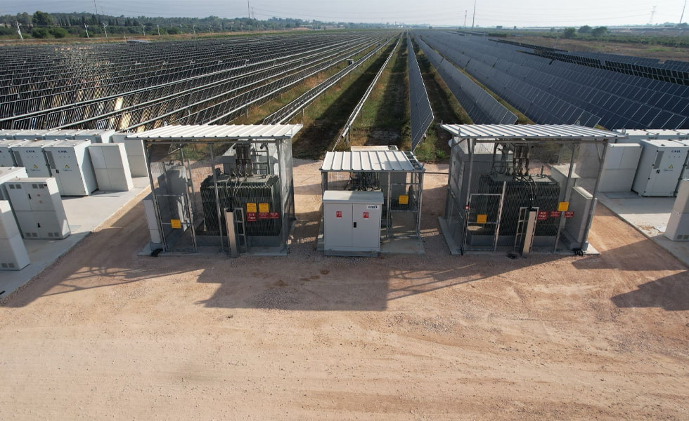 In-depth analysis of energy storage in kW and kWh: scenarios, costs, and benefits explained in one go!