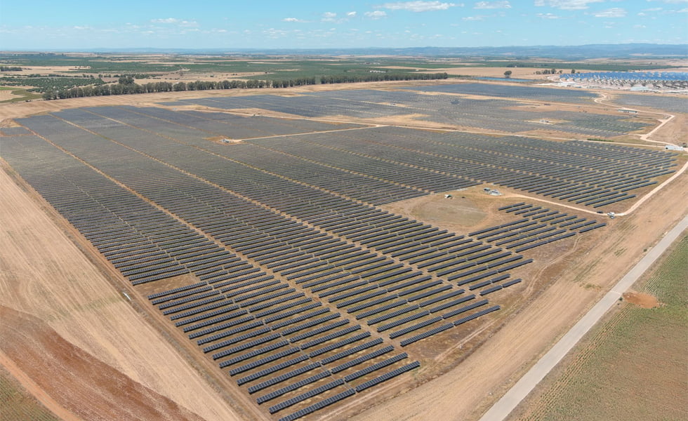 98 photovoltaic power stations built in Taklimakan Desert!