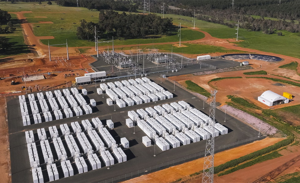The first in China! Yunnan's large-scale lithium-sodium hybrid energy storage station is put into operation!
