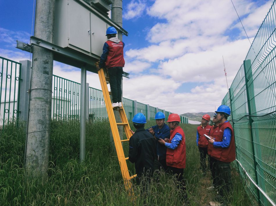 SUNROVER Operations and Maintenance Team