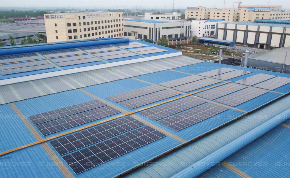 The 700KW rooftop distributed photovoltaic power station project in China was officially connected to the grid