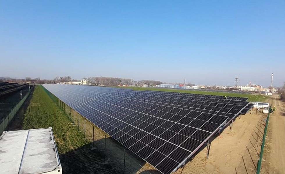 Germany: 66.5GW solar + 58.2GW onshore wind power!