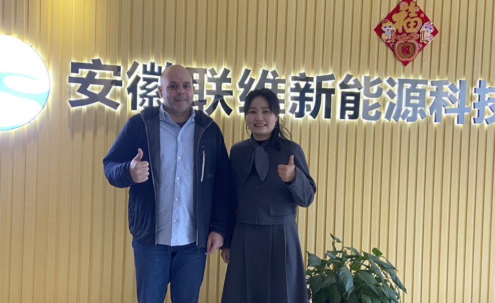 Spanish Delegation Visits SUNROVER in China to Forge Strategic Partnership in Photovoltaic Energy Storage
